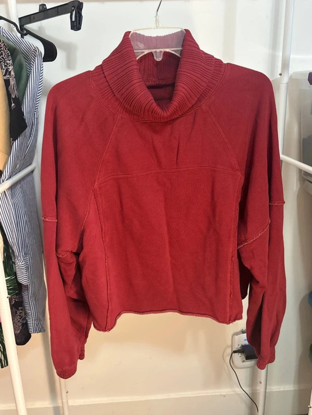 Aerie cropped turtleneck sweatshirt medium red